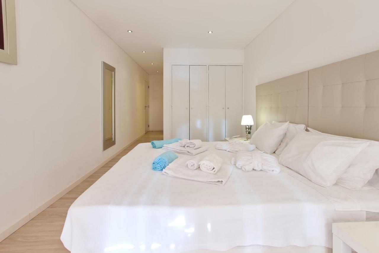 Os Reais - Apt In Front Of The Beach In Centeanes カルヴォエイロ エクステリア 写真